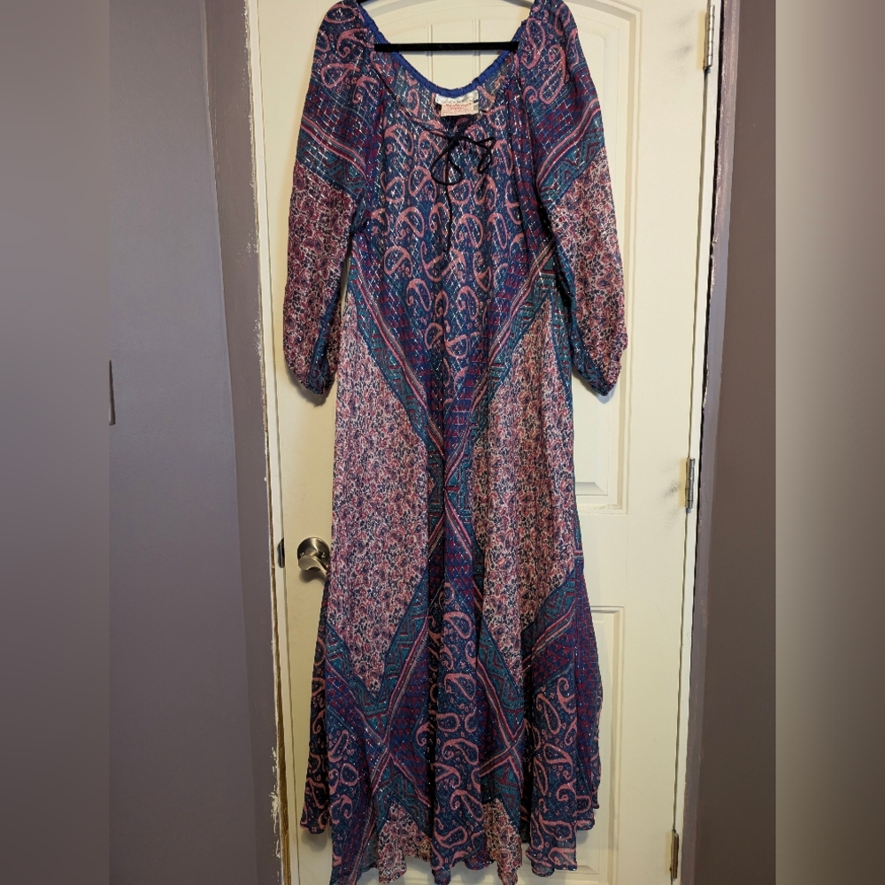 Vintage 1970s Saks Fifth Avenue Adini Sultana